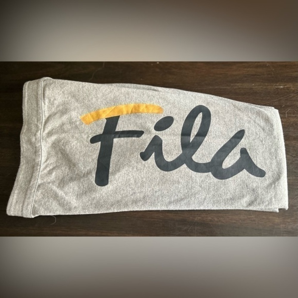 Fila heather gray leggings with large Fila logo on thigh, Size XS - Picture 3 of 6